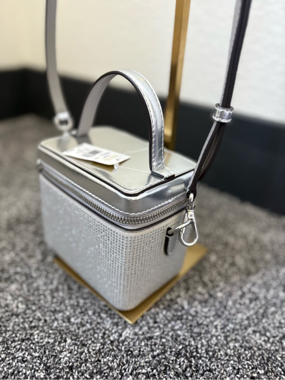 Michael Kors Sandrine Vanity mini crossbody bag - Picture 7 of 11